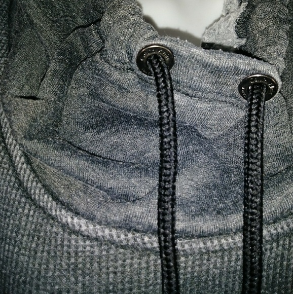 🚺CALVIN KLEIN Distressed Fleece Top - Picture 4 of 5